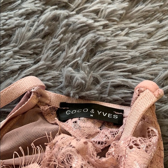 Lace body suit - Picture 2 of 2